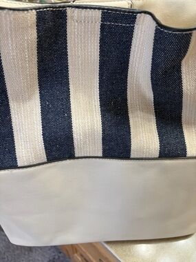 Women’s Shoulder Bag in White and Navy Stripe